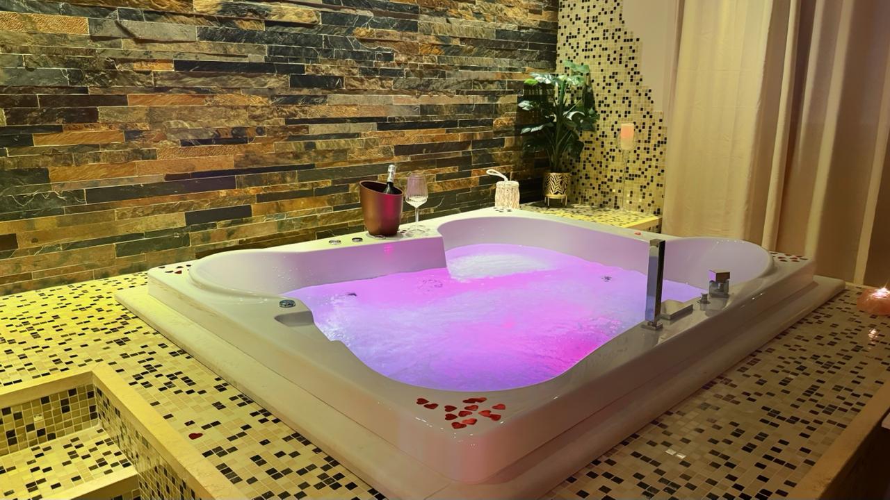 Jacuzzi