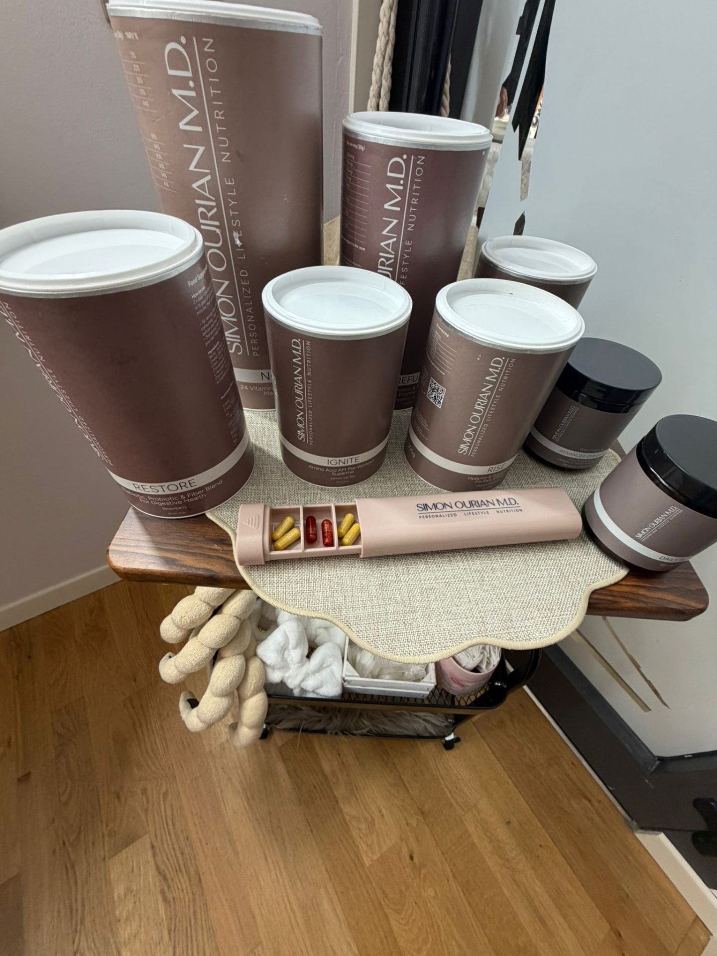 Manicure & pedicure